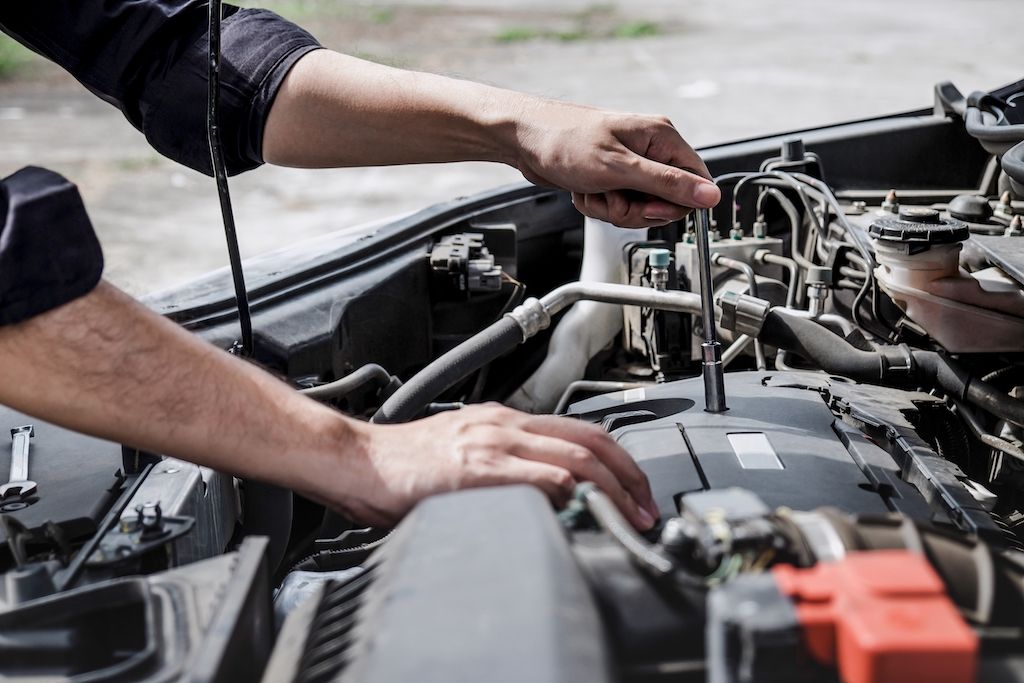 car-engine-machine-repair-1.jpg