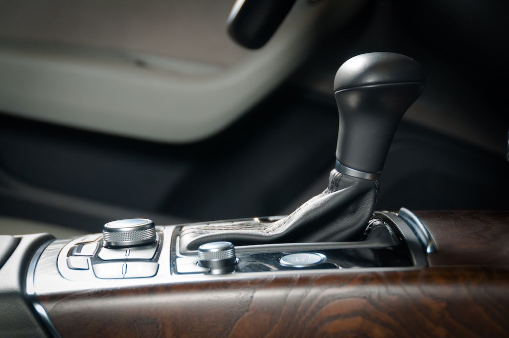 modern-car-interior.jpg